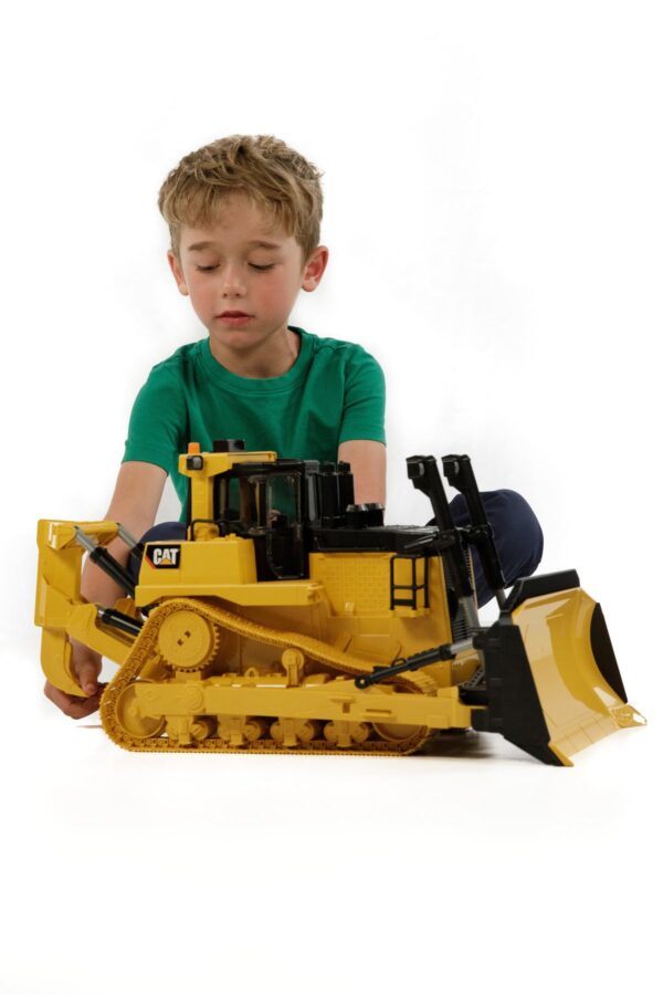 CAT® Large Track-Type Tractor - Premium 1:50 Scale Die-Cast Model (24.12.12 Series) - Image 2