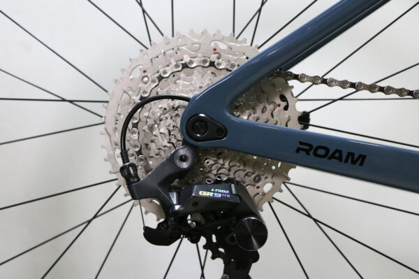 AVALANCHE Roam Carbon Gravel Bike (2025) – Ultimate Adventure Machine - Image 4